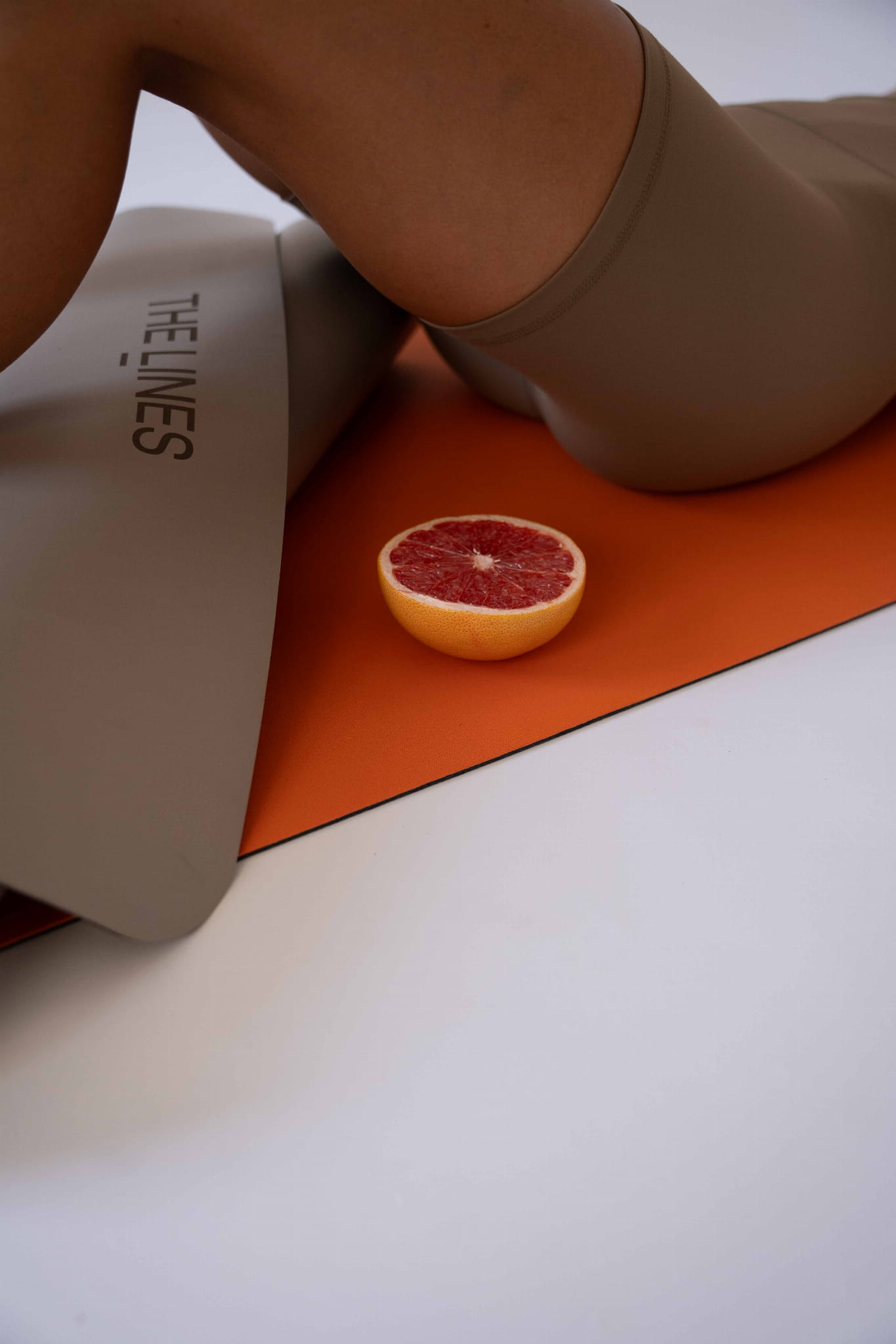 TAPPETINO YOGA THE LINES URBAN SABBIA