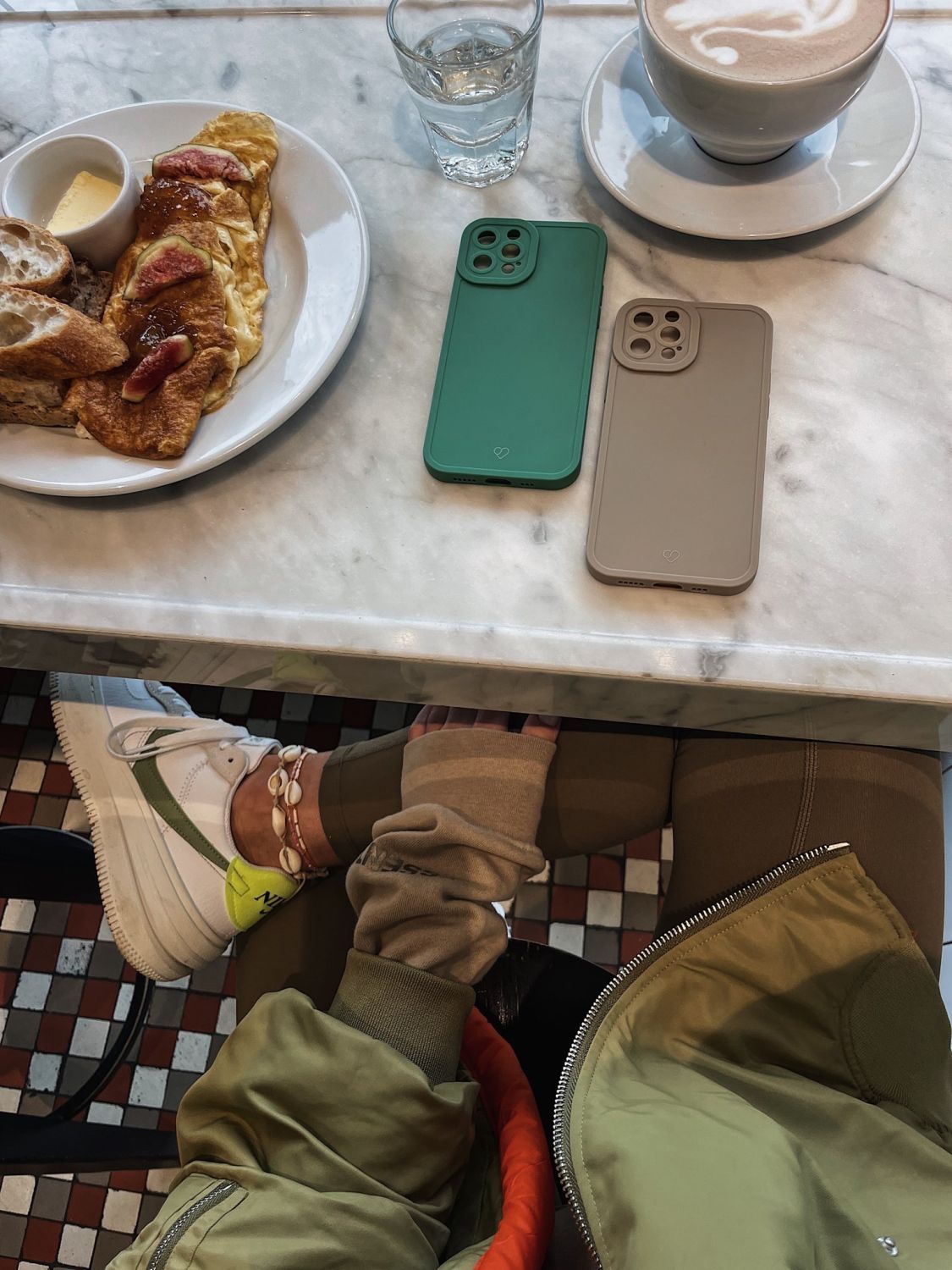 COVER CASSY URBAN SILIKONHÜLLE IPHONE 11 KHAKI